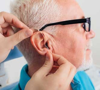Whistling hearing aids: Causes and solutions